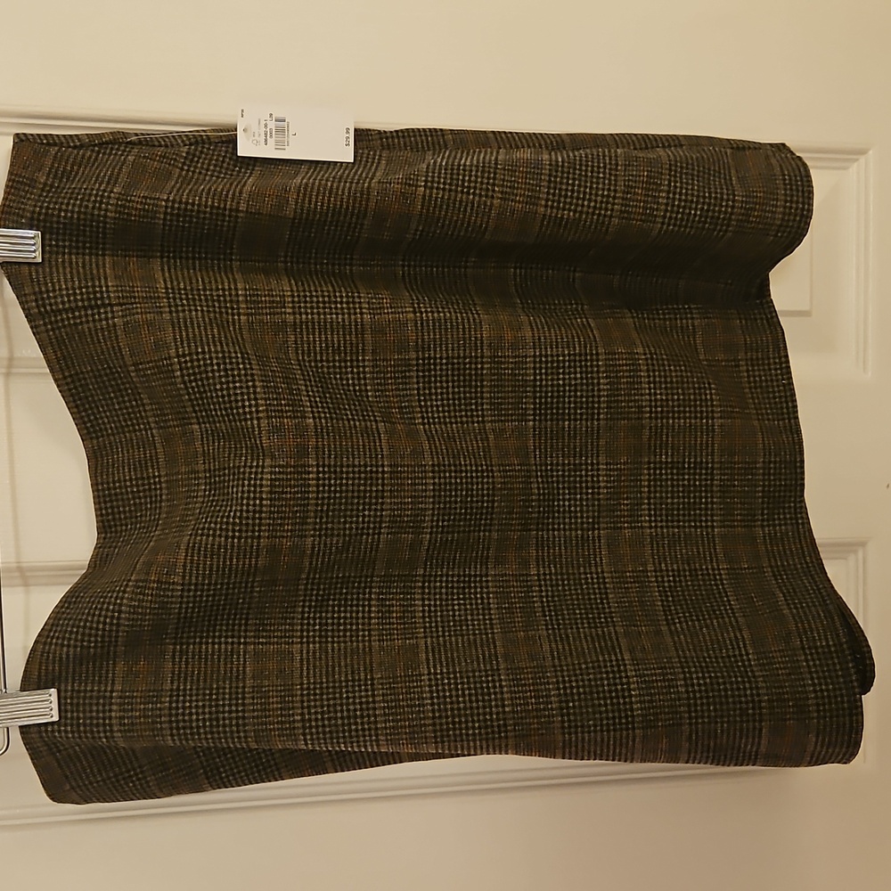 Old Navy Black and Brown Plaid Skirt